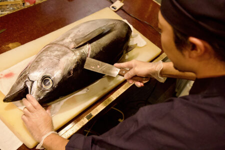 マグロ解体ショー宴会